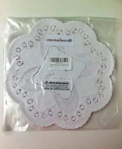 1000PC Normandy Lace Paper Doilies 4 Inch – PEPPERLONELY – Beads, Buttons,  Crafts, Ribbons, Jewelry Findings